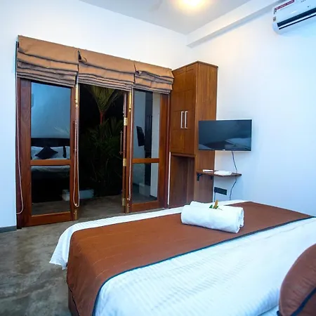 The Shades Galle Exterior photo