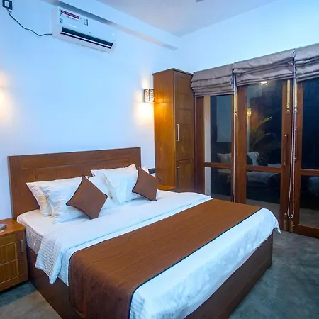 The Shades Galle Exterior photo