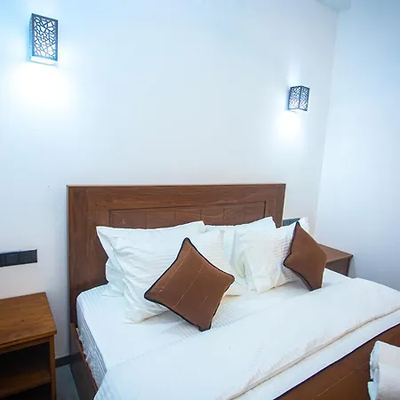 The Shades Galle Exterior photo